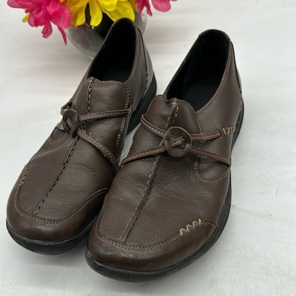 Clarks Brown Leather Loafer Size 9 MCL4814 - Picture 1 of 9
